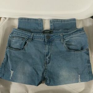 Spark Distressed Skinny Medium Wash - size 36 x 34